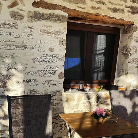 Stamatis & Stamatia Stone House Appartamento Prínos